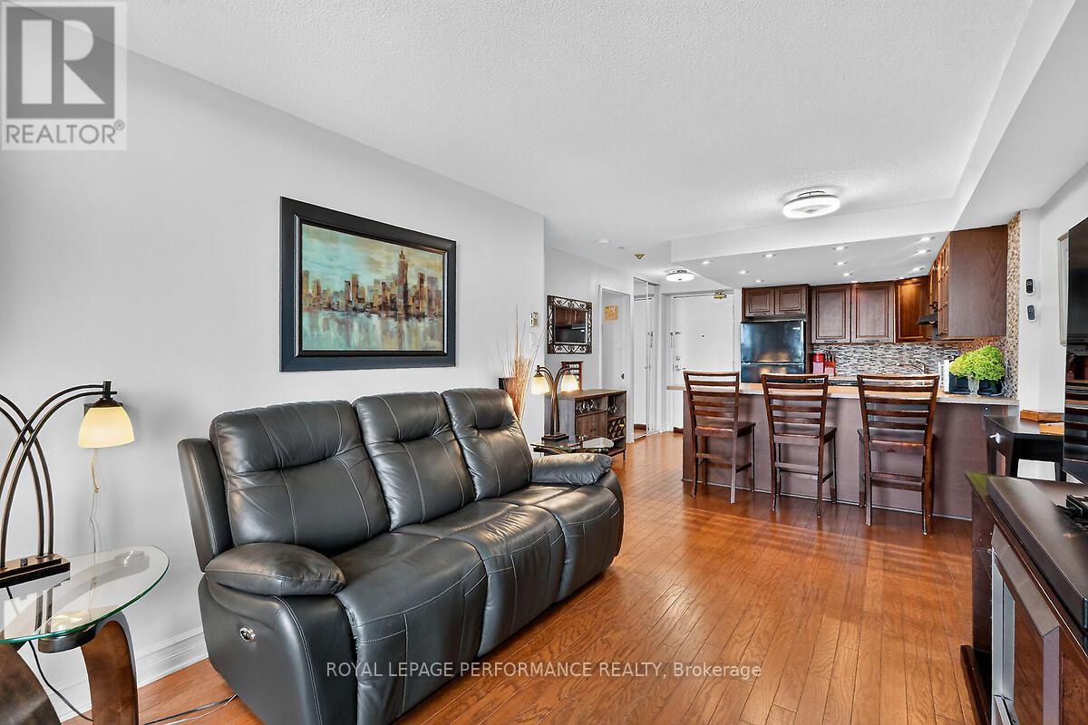 403 - 1440 Heron Road, Ottawa, Ontario  K1V 0X2 - Photo 8 - X13768004