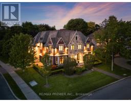 35 NORMANDALE CRESCENT, Toronto, Ontario