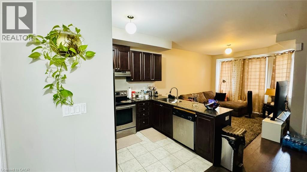 8 Rabbit Run Way, Brampton, Ontario  L6Z 0B4 - Photo 6 - 40861817