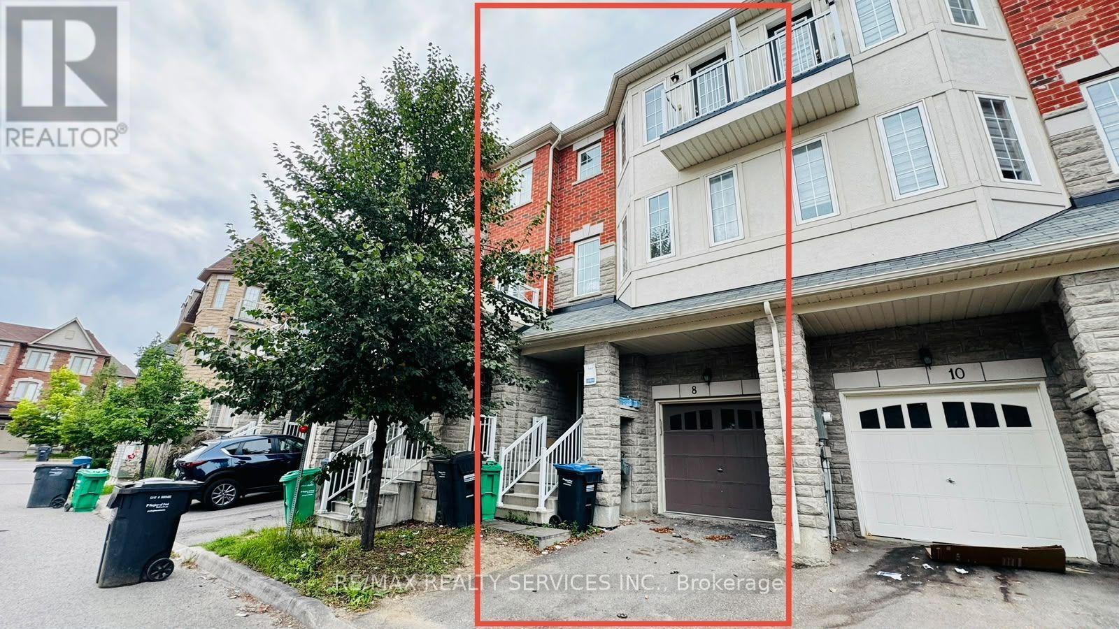 8 Rabbit Run Way, Brampton, Ontario L6Z 0J2 - Photo 2 - W13765906