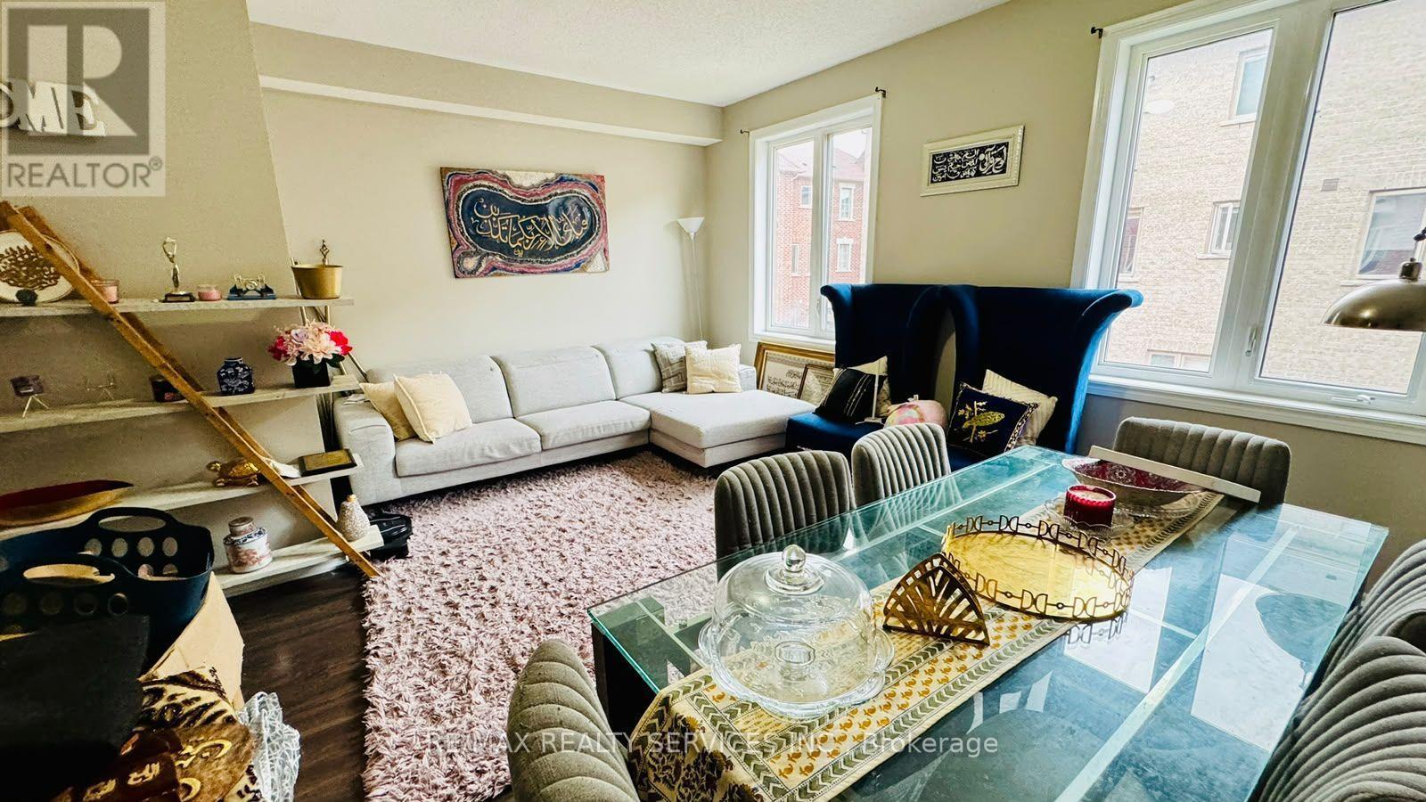 8 Rabbit Run Way, Brampton, Ontario L6Z 0J2 - Photo 9 - W13765906