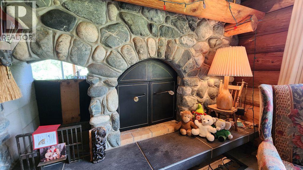 8470 Red Mountain Road, Silverton, British Columbia  V0G 1S0 - Photo 15 - 10393154