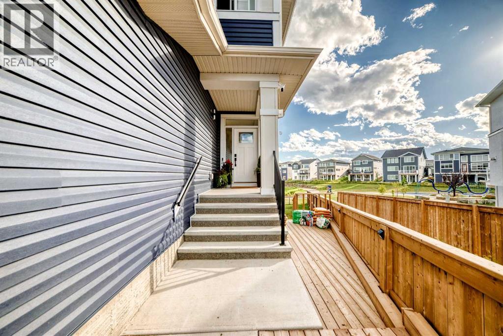 263 Chelsea Heath, Chestermere, Alberta  T1X 2N4 - Photo 2 - A2325000