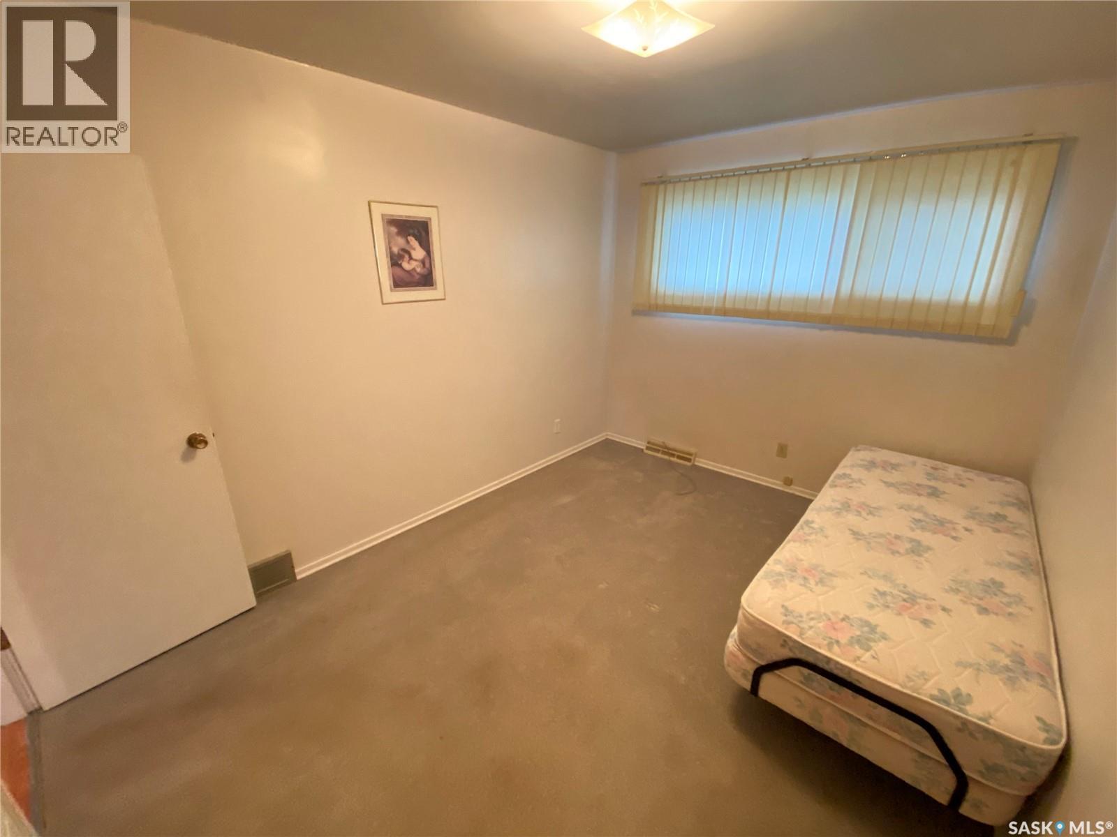 25 Barbour Avenue, Yorkton, Saskatchewan  S3N 2H6 - Photo 11 - SK047935