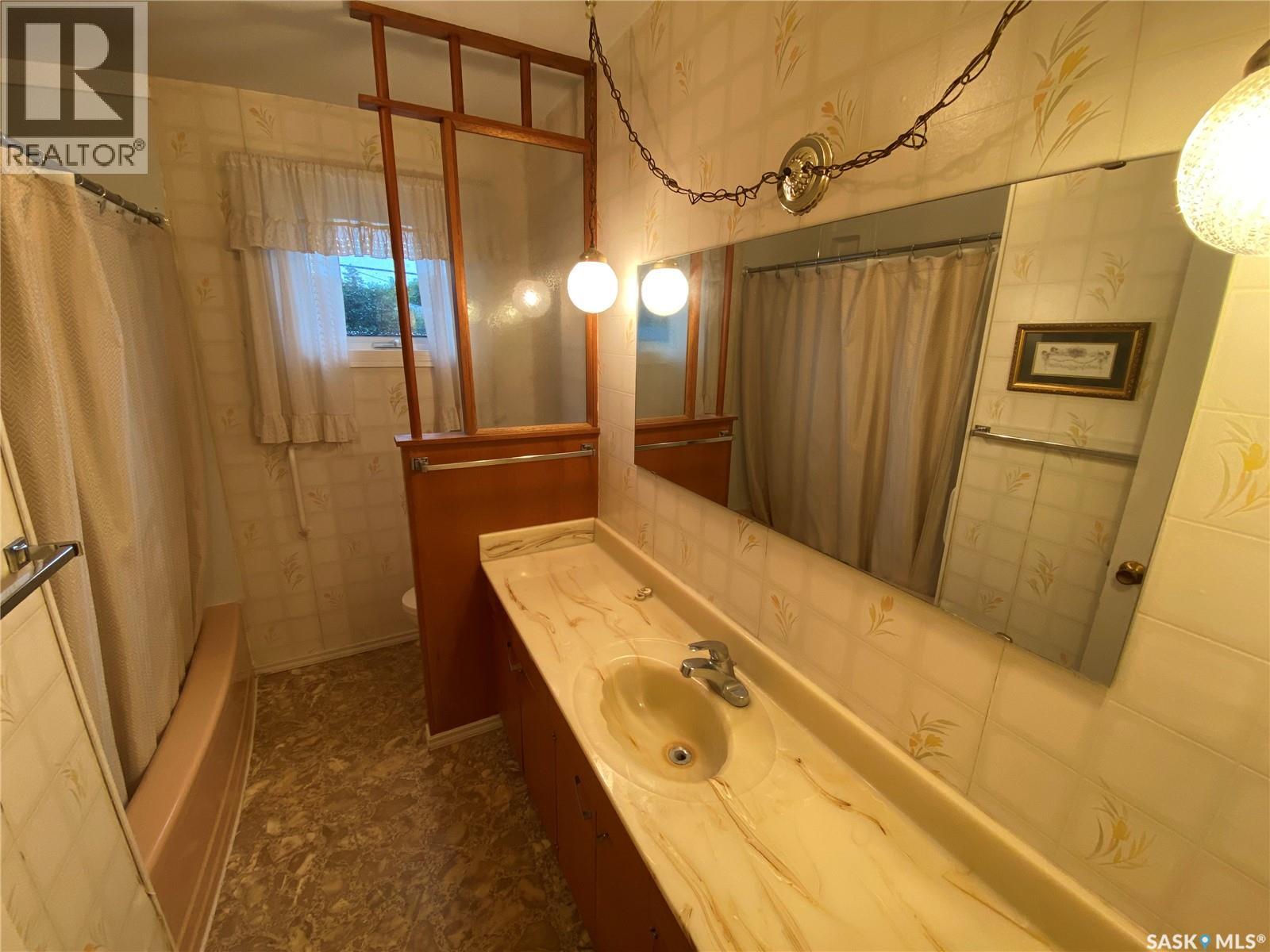 25 Barbour Avenue, Yorkton, Saskatchewan  S3N 2H6 - Photo 13 - SK047935