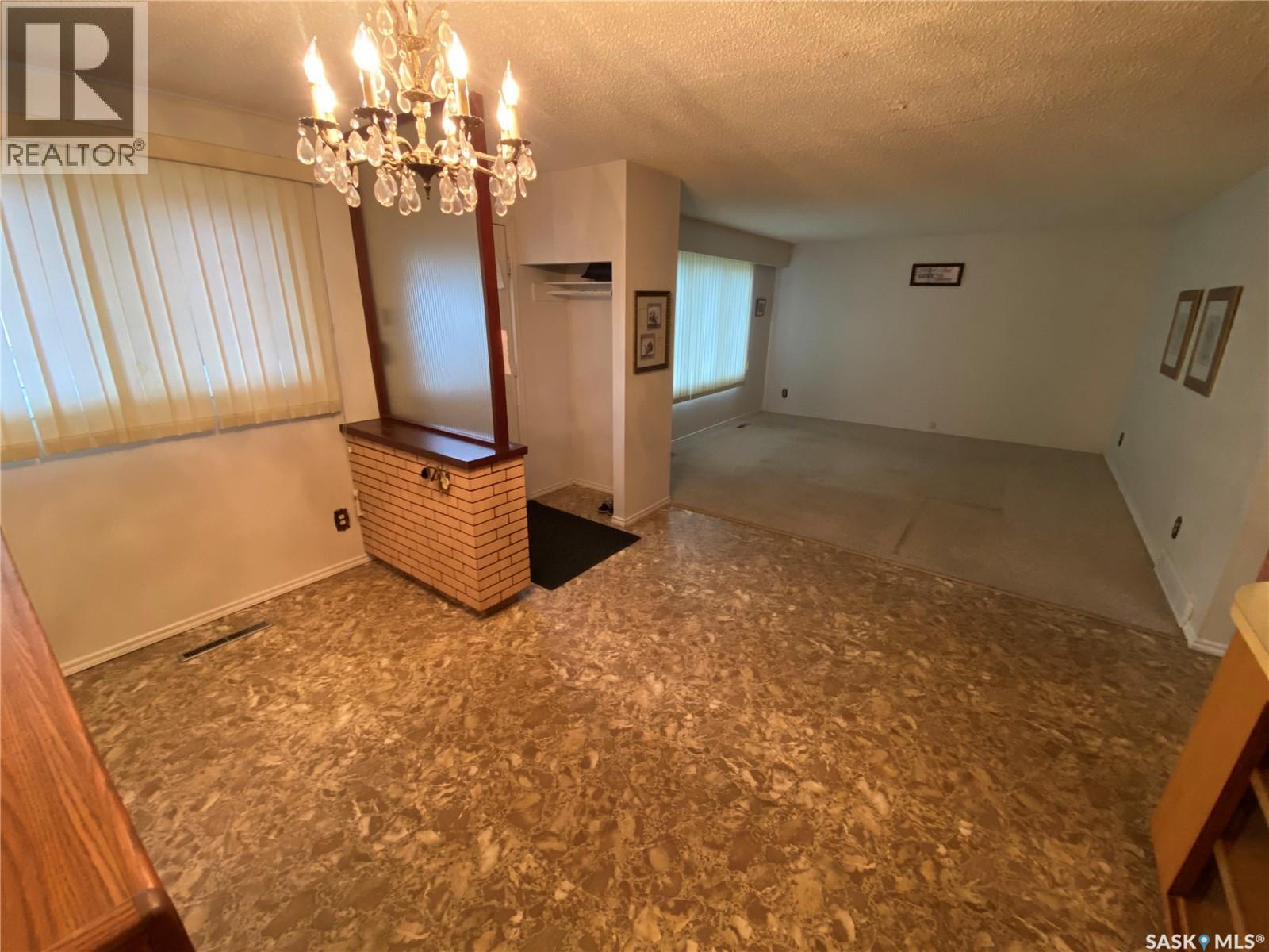 25 Barbour Avenue, Yorkton, Saskatchewan  S3N 2H6 - Photo 6 - SK047935