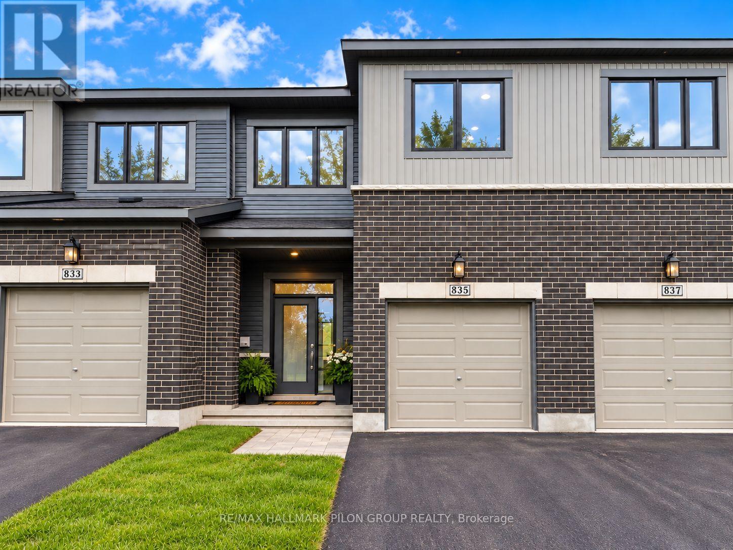 335 Blossom Pass Terrace, Ottawa, Ontario  K4A 5P2 - Photo 1 - X13771674