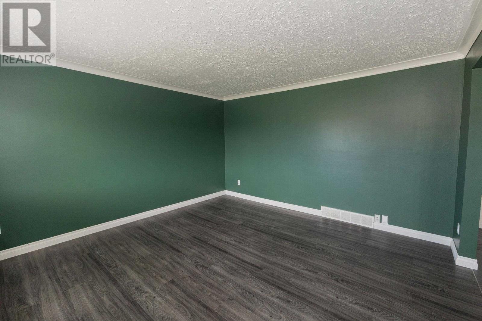 124 Mcfadden Ave, Sault Ste. Marie, Ontario  P6C 4T2 - Photo 9 - SM262458
