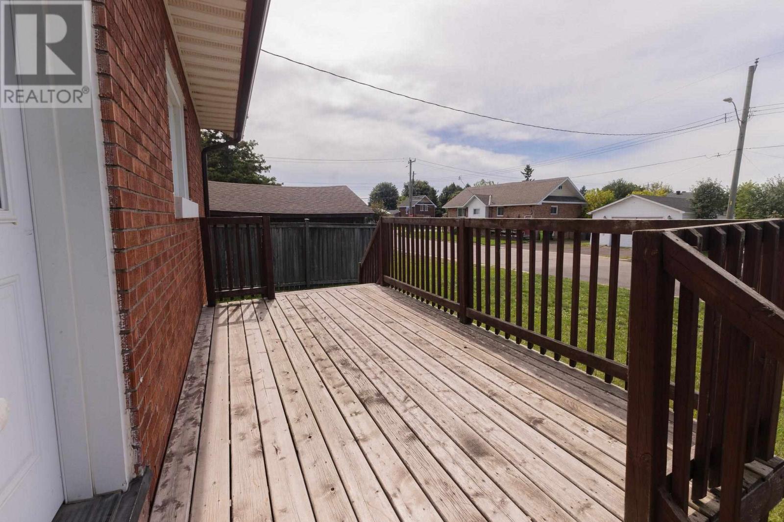 124 Mcfadden Ave, Sault Ste. Marie, Ontario  P6C 4T2 - Photo 5 - SM262458
