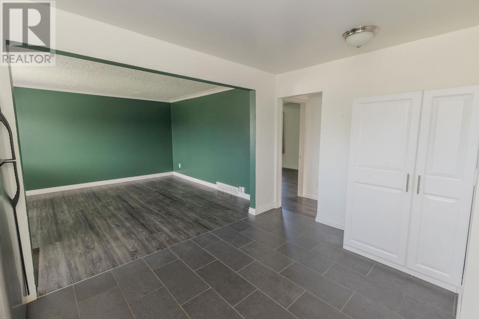 124 Mcfadden Ave, Sault Ste. Marie, Ontario  P6C 4T2 - Photo 8 - SM262458