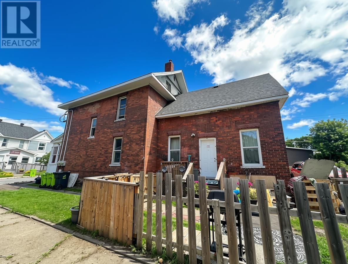 178 Mcdougald St, Sault Ste. Marie, Ontario  P6A 3A8 - Photo 5 - SM262502
