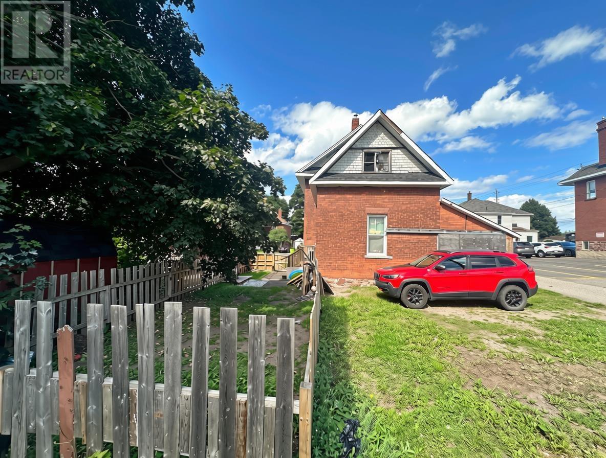 178 Mcdougald St, Sault Ste. Marie, Ontario  P6A 3A8 - Photo 11 - SM262502