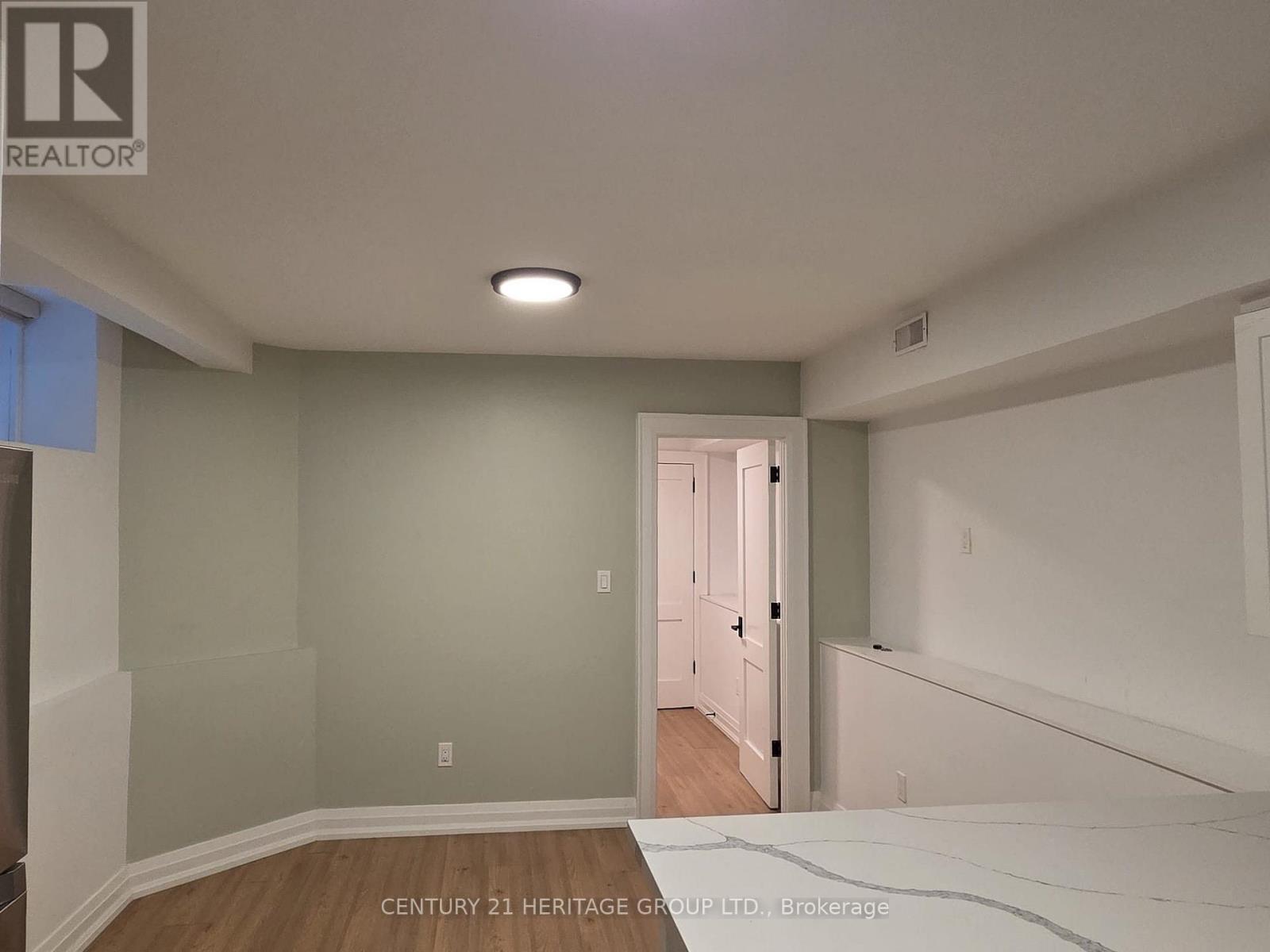Lower Level - 60 Fuller Avenue, Toronto, Ontario  M6R 2C3 - Photo 4 - W13771138