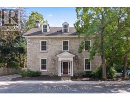 35 MACKAY STREET, Ottawa, Ontario