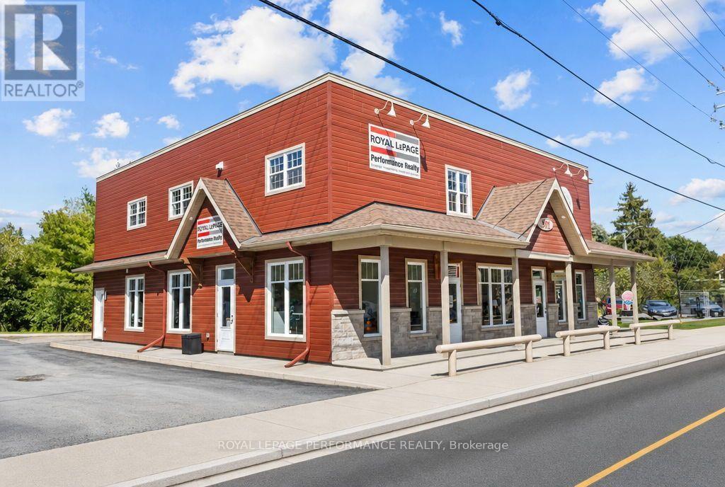 3 - 901 NOTRE DAME STREET, Russell, Ontario
