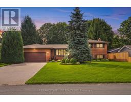8 NORBERT STREET, Kitchener, Ontario
