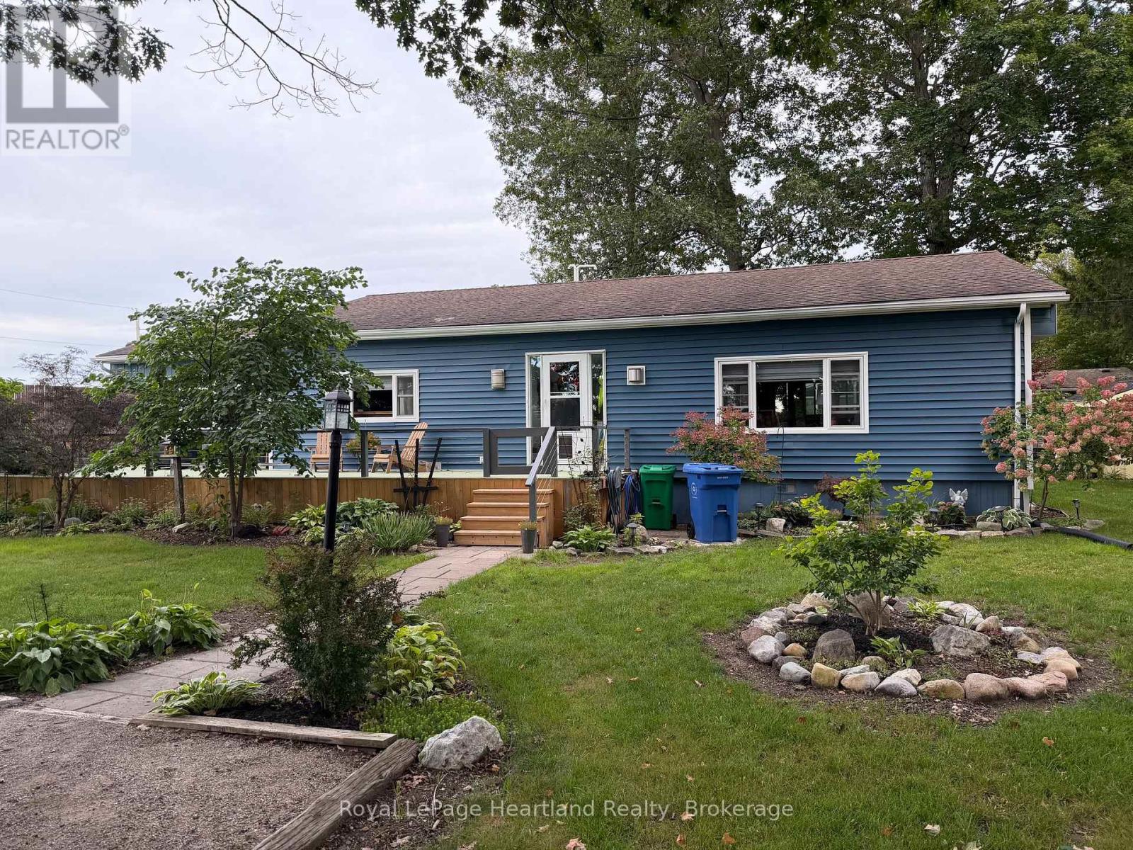 2 Huron Lane, Ashfield-Colborne-Wawanosh, Ontario  N7A 3Y2 - Photo 1 - X13771948