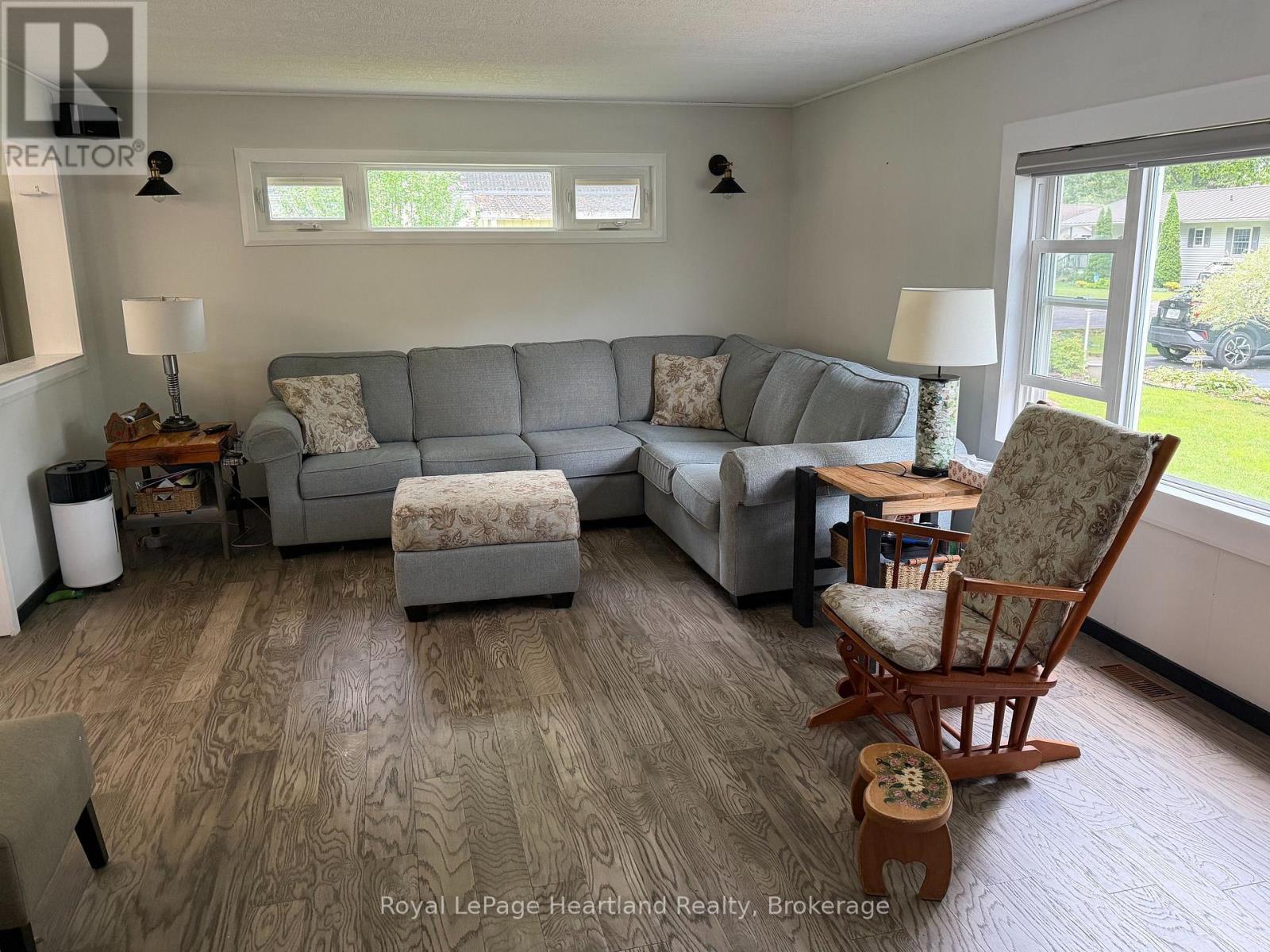 2 Huron Lane, Ashfield-Colborne-Wawanosh, Ontario  N7A 3Y2 - Photo 4 - X13771948