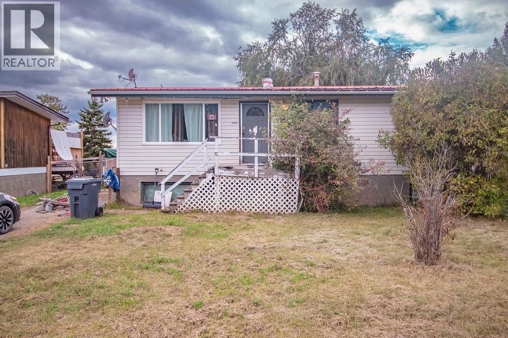 127 E 3rd Avenue, Fort St. James, British Columbia  V0J 1P0 - Photo 2 - R3161889