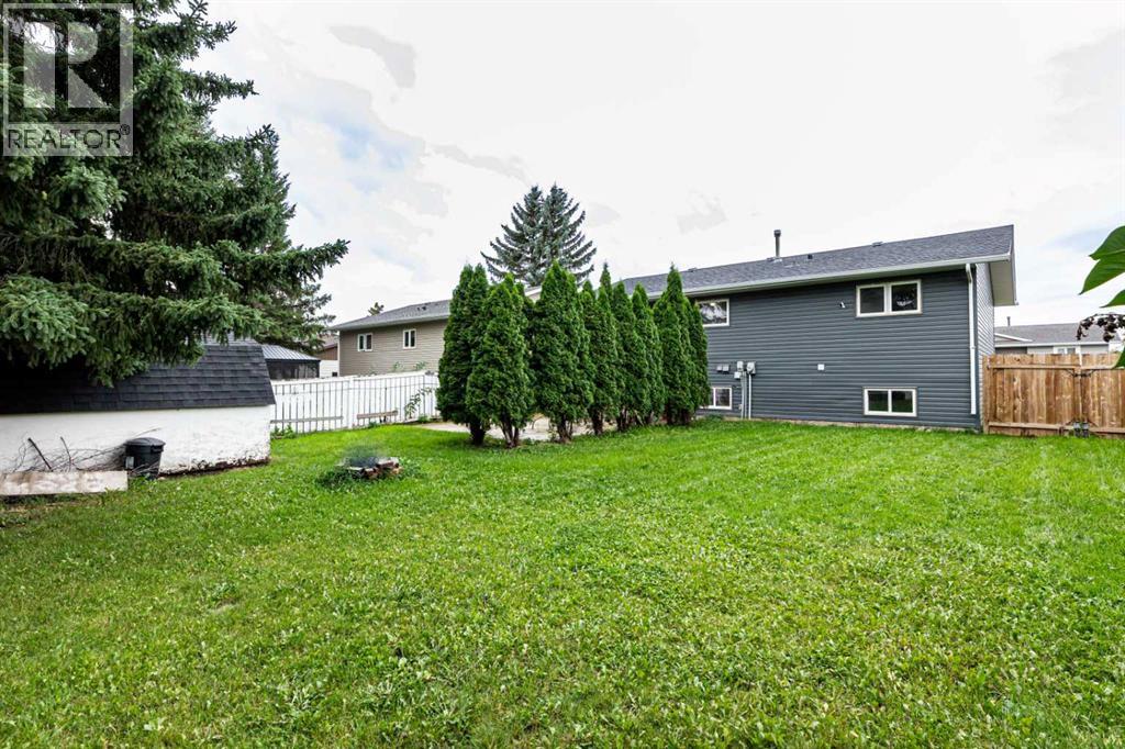 91 Heritage Drive, Lacombe, Alberta  T4L 1N8 - Photo 9 - A2343481