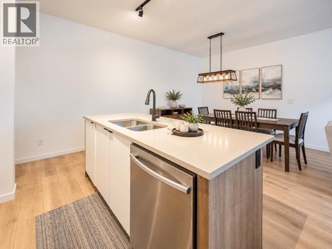 176 Walgrove Common Se, Calgary, Alberta  T2X 4C2 - Photo 4 - A2342909