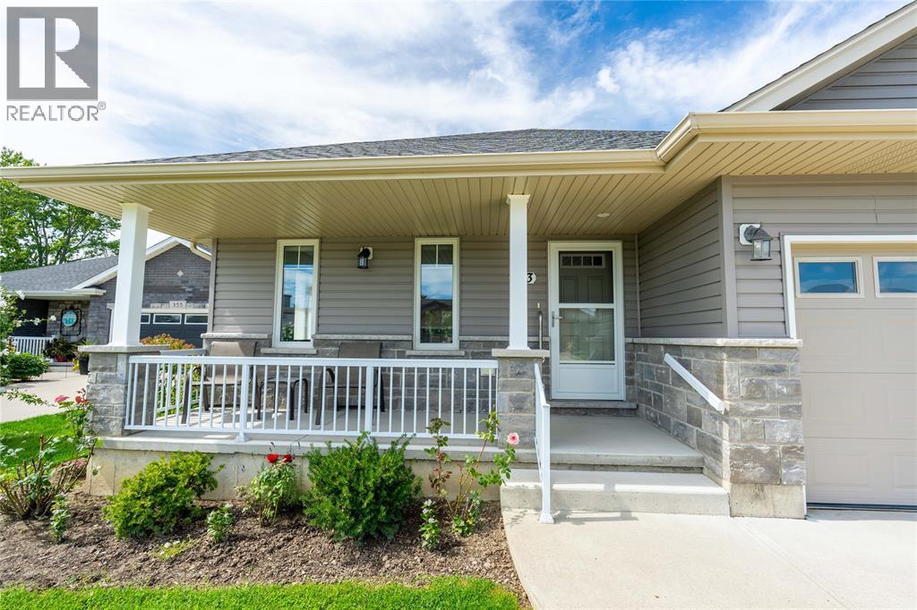 353 Gables Avenue, Enniskillen, Ontario  N0N 1R0 - Photo 3 - 26021746