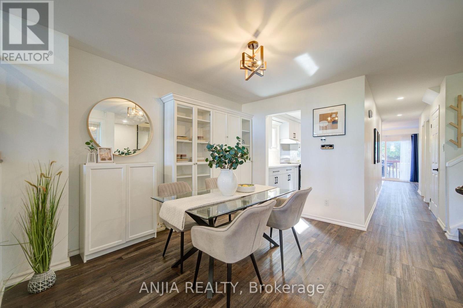 63 Enchanted Hills Crescent, Toronto, Ontario  M1V 3N9 - Photo 11 - E13772236