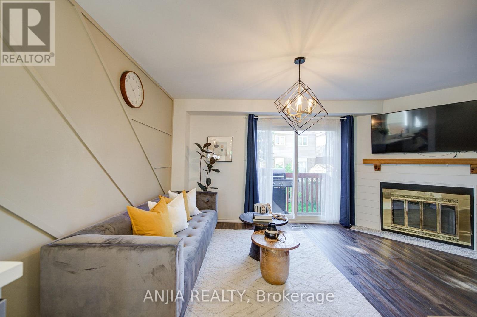 63 Enchanted Hills Crescent, Toronto, Ontario  M1V 3N9 - Photo 22 - E13772236