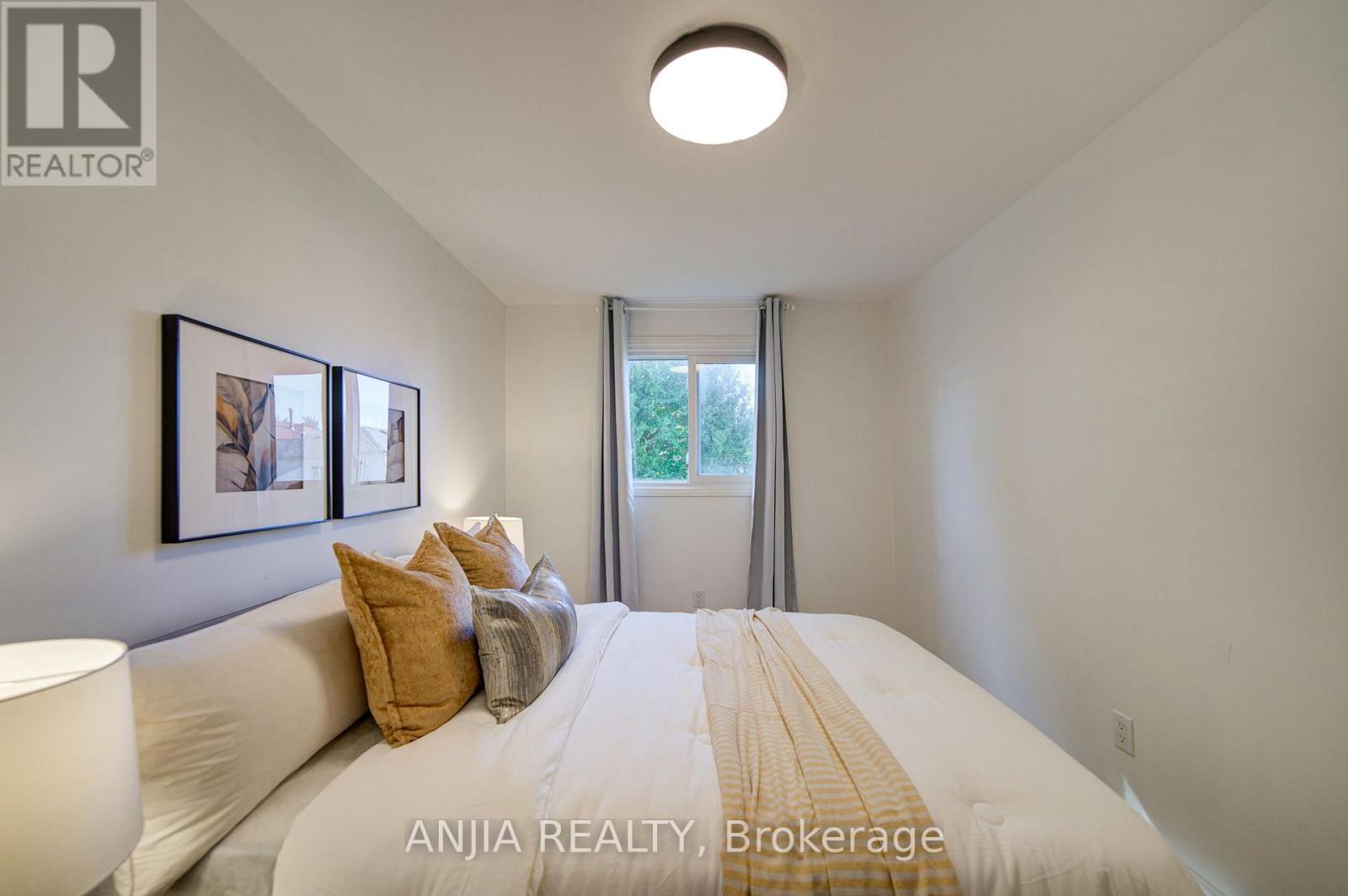 63 Enchanted Hills Crescent, Toronto, Ontario  M1V 3N9 - Photo 38 - E13772236