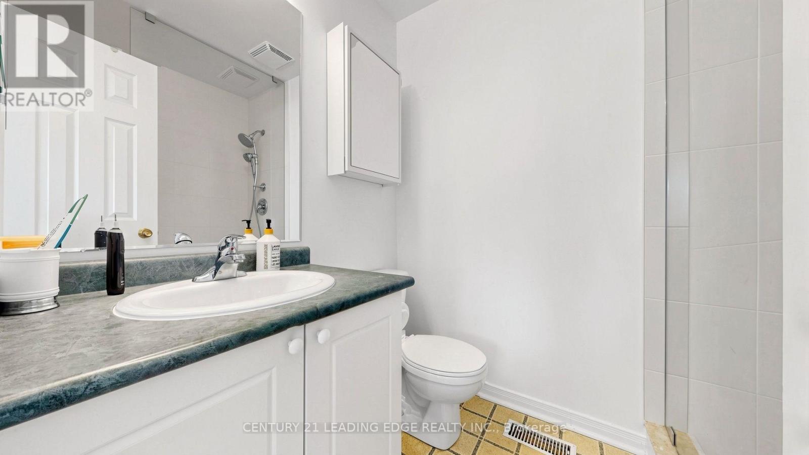 152 Bartley Drive, Toronto, Ontario  M4A 1C5 - Photo 24 - C13772002