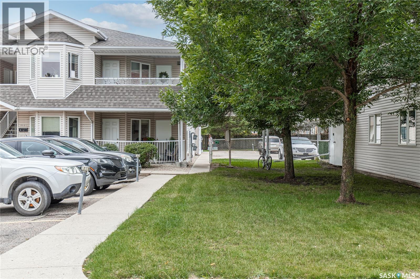 3133 Truesdale Drive, Regina, Saskatchewan  S4V 2P6 - Photo 3 - SK048080