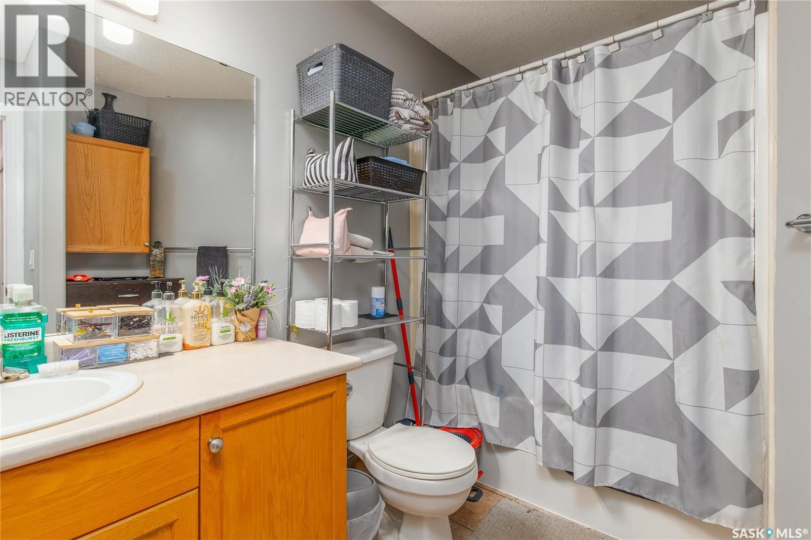 3133 Truesdale Drive, Regina, Saskatchewan  S4V 2P6 - Photo 32 - SK048080