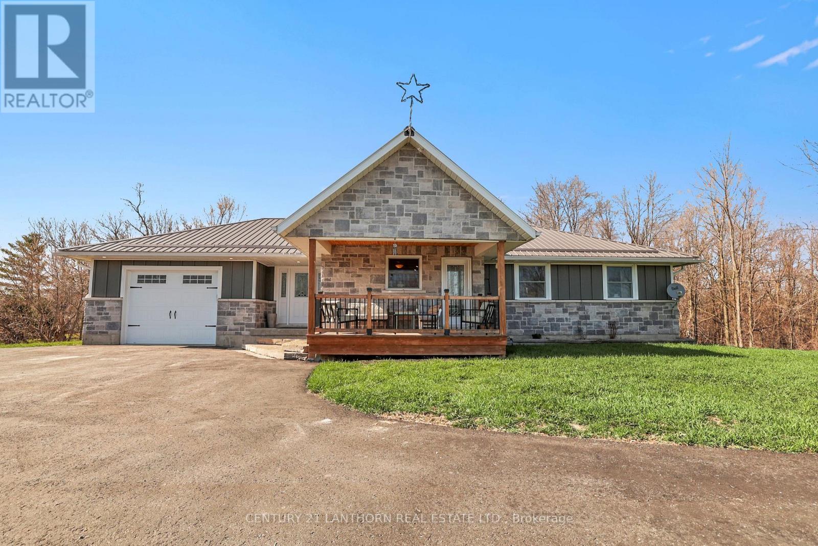 90 Seymour Street W, Centre Hastings, Ontario  K0K 2K0 - Photo 2 - X13080460