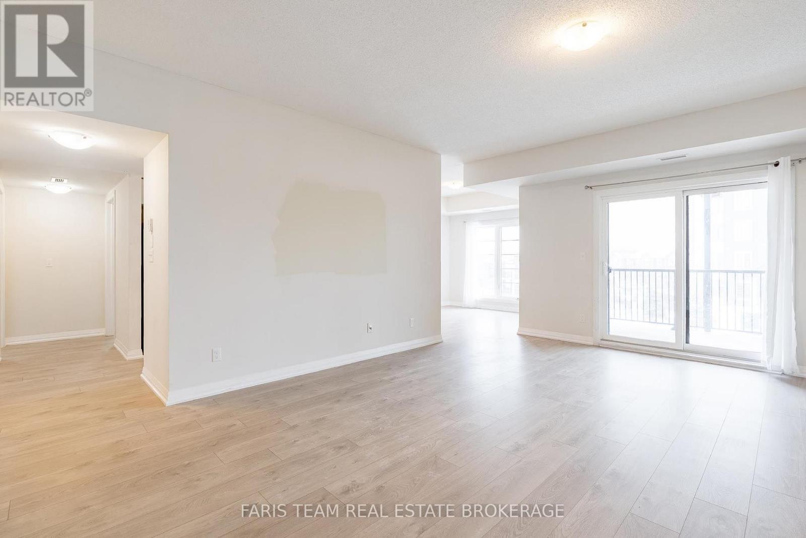 211 - 20 Koda Street, Barrie, Ontario  L9J 0J7 - Photo 16 - S12970182