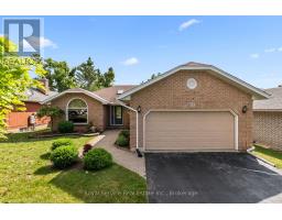 33 RUSSELL HILL ROAD, Kawartha Lakes, Ontario