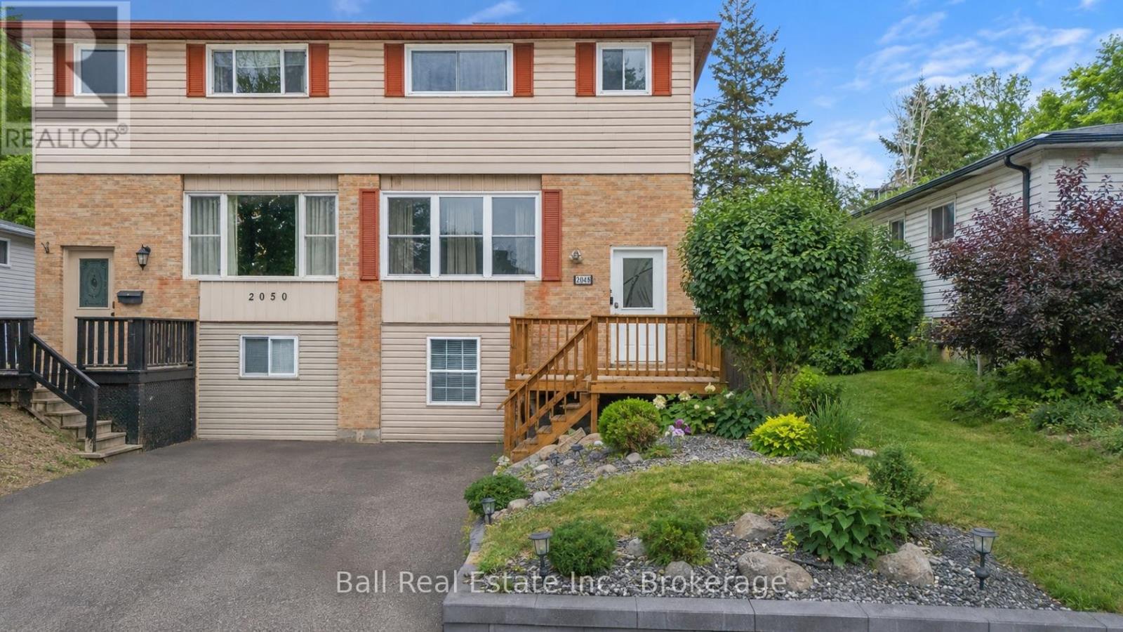2048 WALKER AVENUE, Peterborough, Ontario