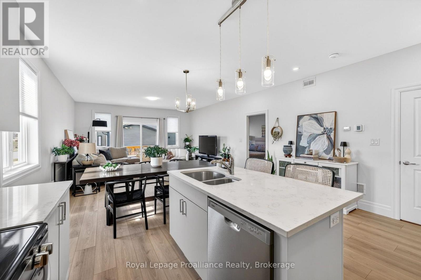 7 Griffin Street, Prince Edward County, Ontario  K0K 2T0 - Photo 12 - X13772526