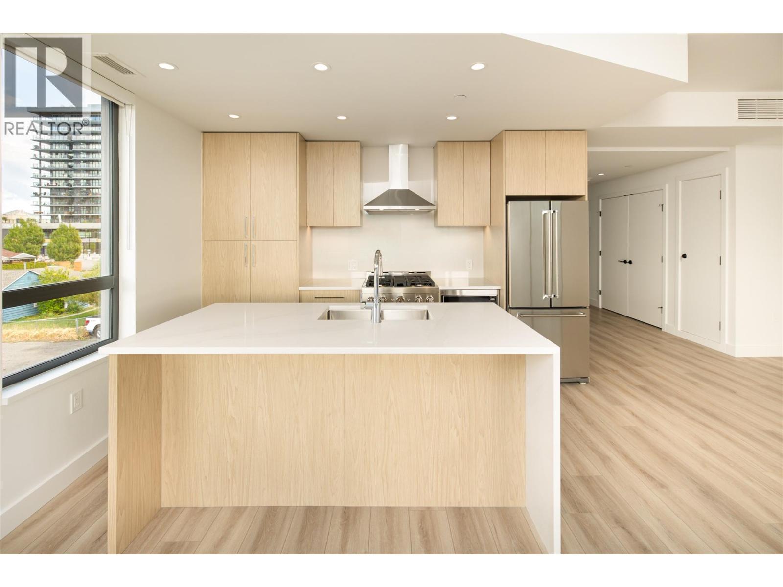 3051 Abbott Street Unit# 216 Kelowna Photo 8