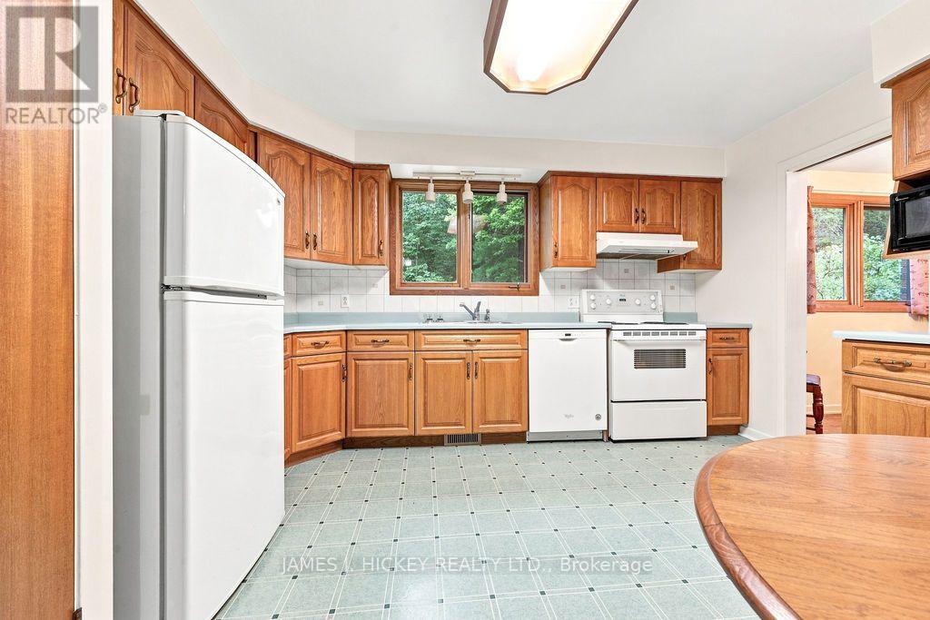 246 Thomas Street, Deep River, Ontario  K0J 1P0 - Photo 12 - X13772588