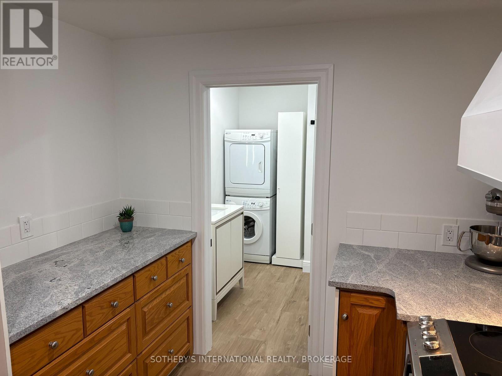 71 Stella Street, Pelham, Ontario  L3E 0T3 - Photo 9 - X13772414