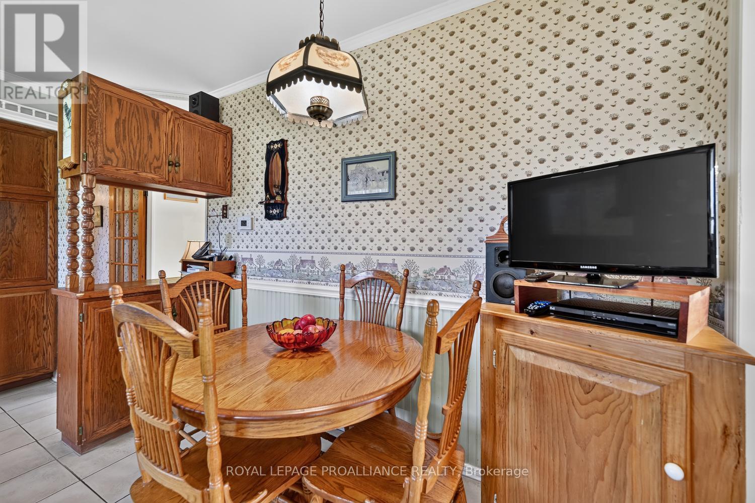 4506 Airport Road, Elizabethtown-Kitley, Ontario  K6T 1A2 - Photo 11 - X13772434