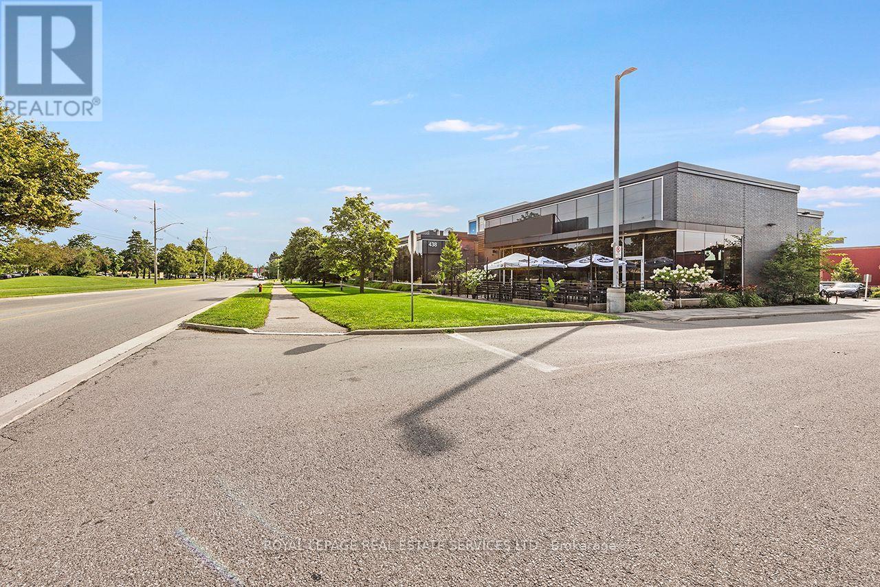 1b - 430 Iroquois Shore Road, Oakville, Ontario L6H 0X7 - Photo 11 - W13675096