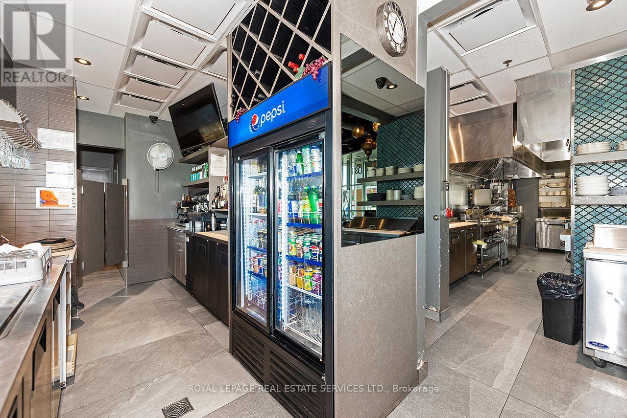 1b - 430 Iroquois Shore Road, Oakville, Ontario L6H 0X7 - Photo 49 - W13675096