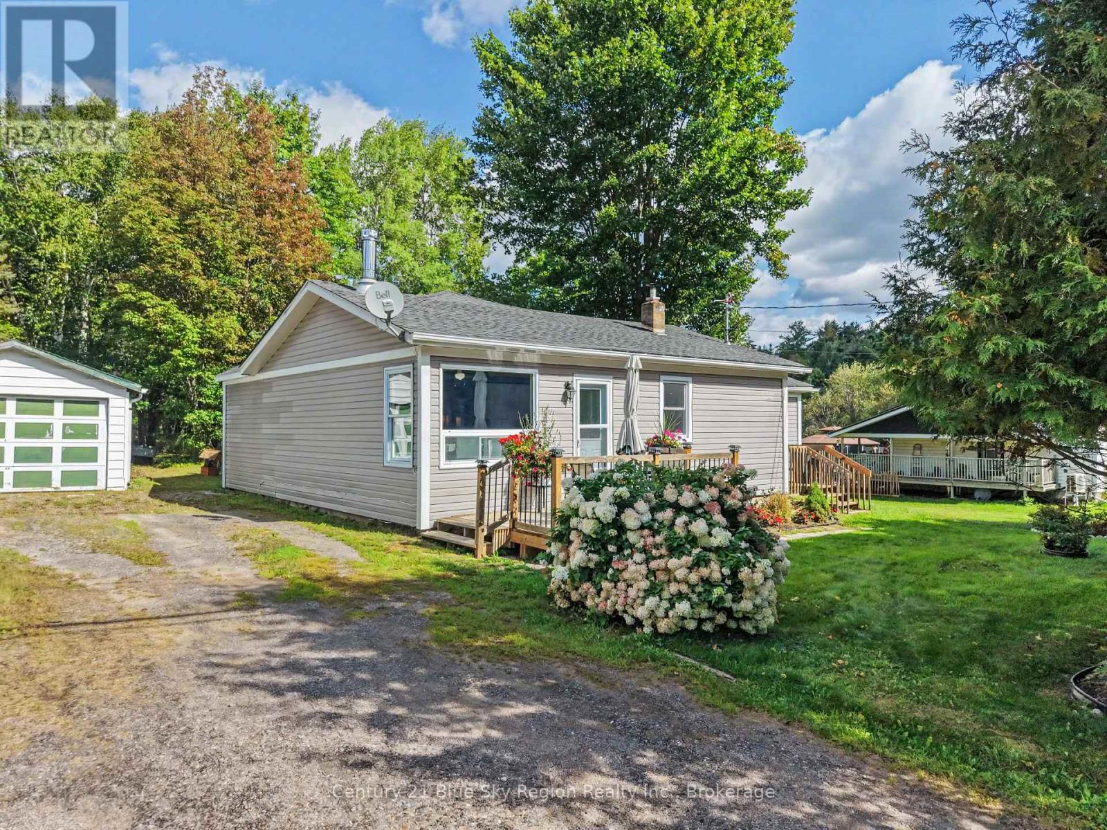 586 Derland Road, East Ferris, Ontario  P1B 8Z4 - Photo 1 - X13772452