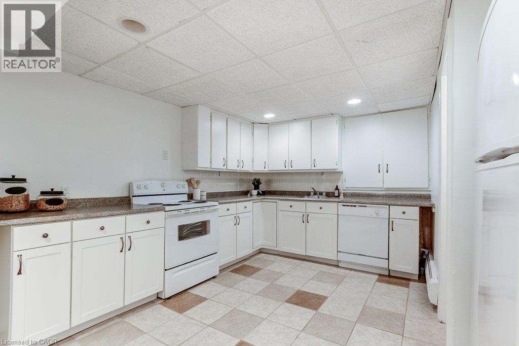 131 Parkview Avenue, Hamilton, Ontario  L9H 5X8 - Photo 27 - 40861142