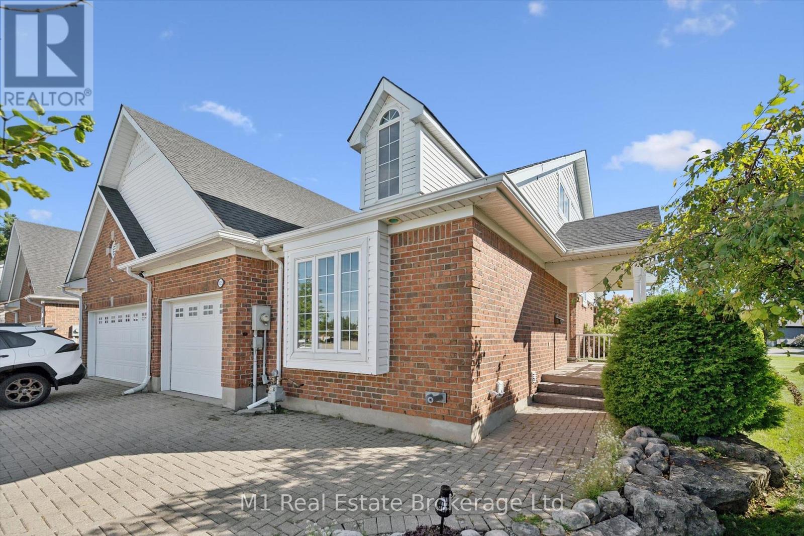 105 Riverwalk Place, Guelph/eramosa, Ontario  N0B 2K0 - Photo 2 - X13772376