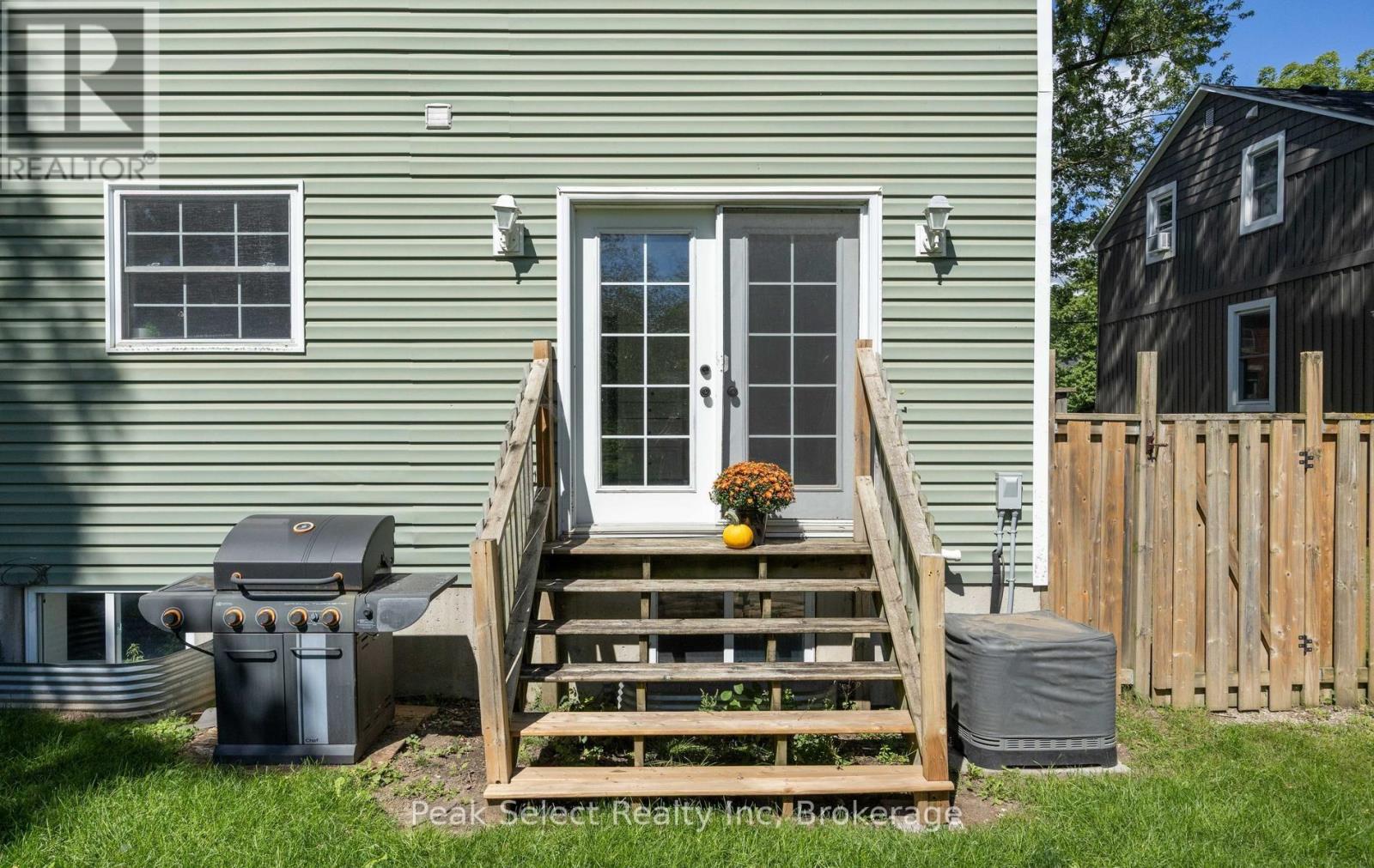 202 Queen Street W, St. Marys, Ontario  N4X 1B7 - Photo 33 - X13772628