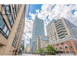 2404 - 403 CHURCH STREET, Toronto, Ontario
