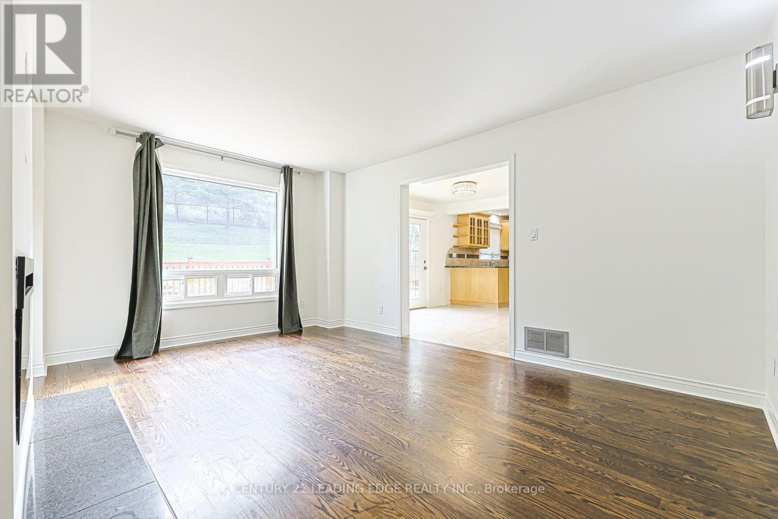 21 Mcquaid Court, East Gwillimbury, Ontario  L9N 1E8 - Photo 11 - N13772396