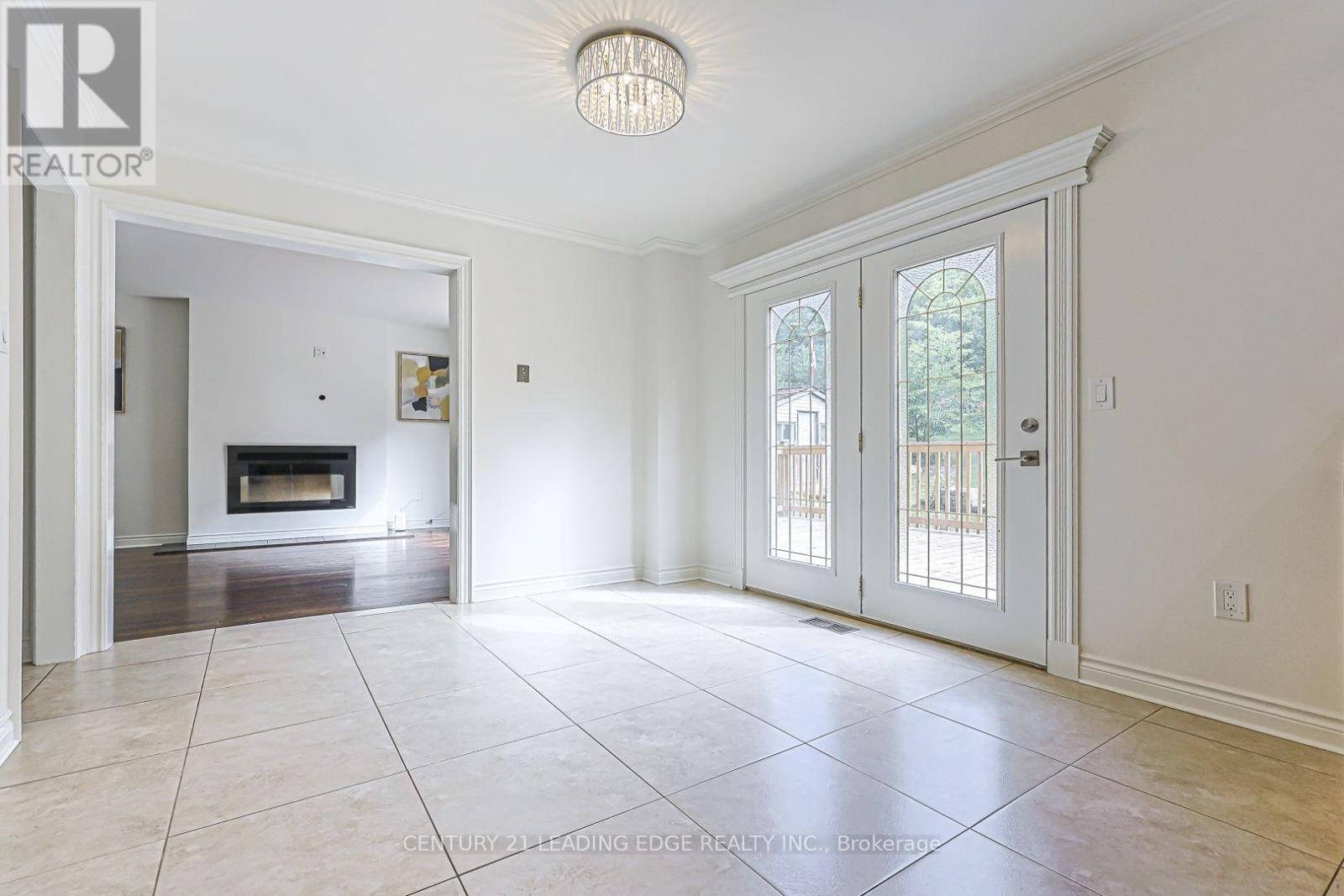 21 Mcquaid Court, East Gwillimbury, Ontario  L9N 1E8 - Photo 16 - N13772396